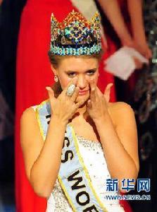 亞歷山大·米爾斯 亞歷山大·米爾斯