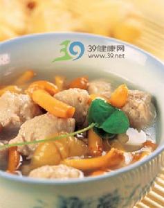 滑菇肉丸湯