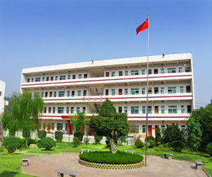 梅縣華僑中學 梅縣華僑中學