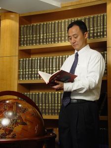 金盛集團董事局主席 王華