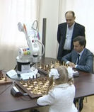 阿琳娜在對戰機器人