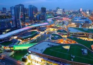 圓融廣場 圓融廣場