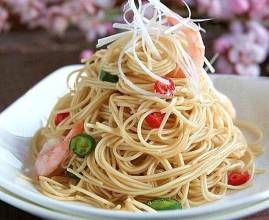 鮮蝦蚝油梘面 鮮蝦蚝油梘面