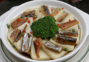 鹹魚蒸米豆腐 鹹魚蒸米豆腐