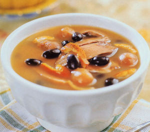 烏豆圓肉煲豬尾湯 烏豆圓肉煲豬尾湯