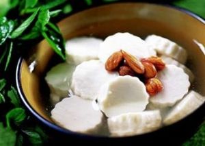 杏仁豆腐湯 杏仁豆腐湯