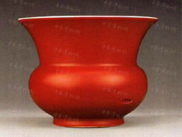 明正德珊瑚紅釉渣斗 明正德珊瑚紅釉渣斗