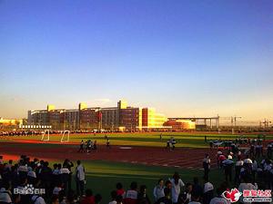 新建的大同二中