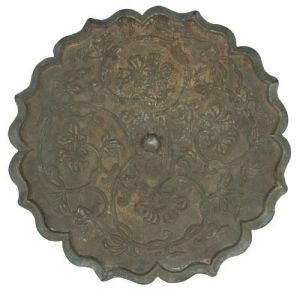 八棱菱花形牡丹銅鏡 八棱菱花形牡丹銅鏡