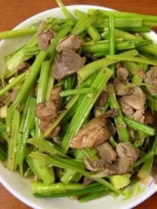 芹菜炒肉 芹菜炒肉