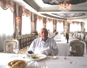 起士林大飯店西餐廳及西餐師傅