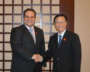 荷蘭財長德亞赫與謝旭人