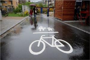 （圖）道路沒有汽車線路