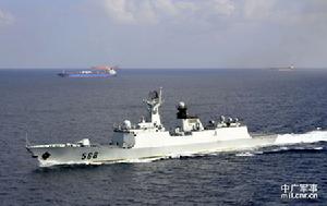 護航中的巢湖艦