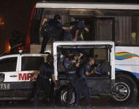 菲律賓警方強攻遭劫持巴士
