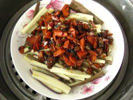 醃魚乾火腿蒸茄子 醃魚乾火腿蒸茄子