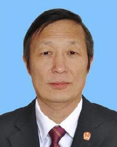 何能[泰州市中級人民法院黨組成員、副院長]