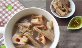 蓮藕豬肚湯 蓮藕豬肚湯