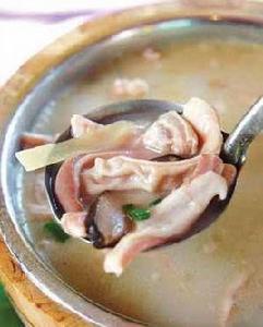 墨魚燉肚條 墨魚燉肚條