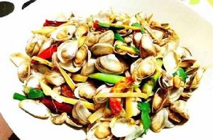 西葫蘆炒花蛤 西葫蘆炒花蛤