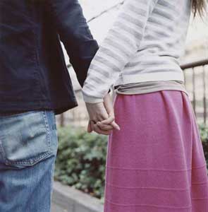 網路同居 以假亂真的幸福 網路同居 以假亂真的幸福