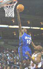 達雷爾·阿姆斯特朗