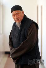 在2009年《四世同堂》中飾演祁老人的曾靜