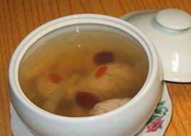 參芪歸芎紅棗豬腦湯 參芪歸芎紅棗豬腦湯