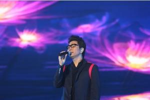 沙寶亮演唱《天之嬌 江之國》