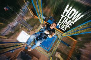 從頂部起跳到落 在網子上，下落45米的整個過程只需要2.6秒鐘。但大多數人都說他們感覺時間持續了4秒以上