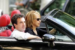 《別告訴任何人》