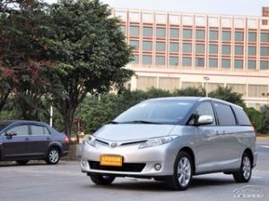 豐田普瑞維亞 豐田普瑞維亞