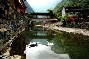 鳳凰古城滿家古苗寨