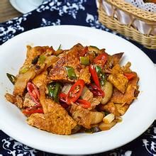 五花肉燒豆腐 五花肉燒豆腐