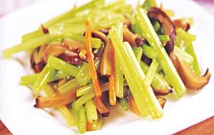 芹菜香菇絲 芹菜香菇絲