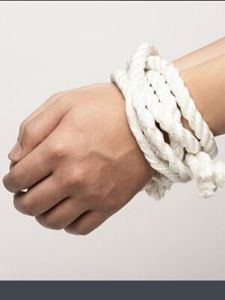 束手無策 束手無策