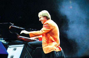 克萊德曼與海資曼鋼琴的情緣