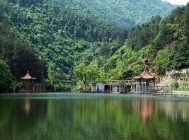 艷湖公園 艷湖公園