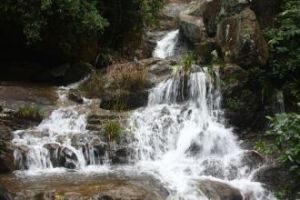 燈爐寨瀑布 燈爐寨瀑布