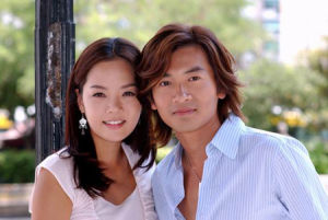 《情定愛情海》劇照關曉彤與陸恩祈