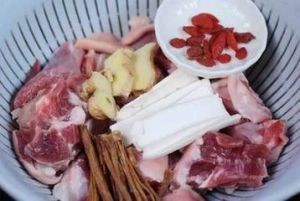 淮杞羊腿湯 淮杞羊腿湯