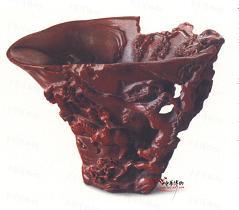 清雙馬紋犀角杯