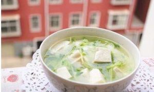 菇筍豆腐蘿蔔湯 菇筍豆腐蘿蔔湯