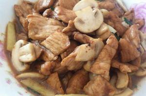 蘑菇炒豬肉 蘑菇炒豬肉