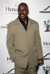 克利夫頓·鮑威爾 克利夫頓·鮑威爾