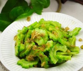 榨菜炒苦瓜