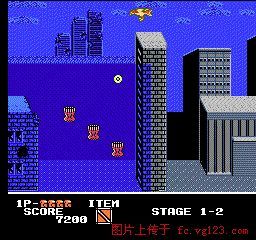 水中要小心穿梭的惡魚.冒泡的傢伙可以考慮先消滅掉