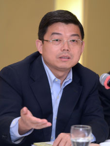 王振民[清華大學法學院教授、院長]