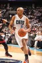 傑拉德·亨德森在夏洛特時圖片