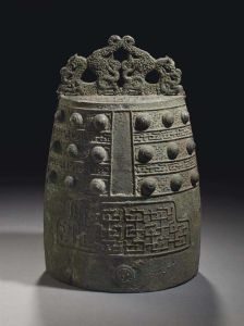 春秋晚期變龍獸面紋鍾 春秋晚期變龍獸面紋鍾